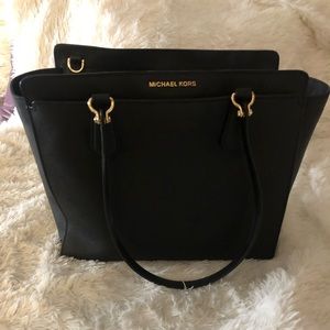 Michael Kors tote